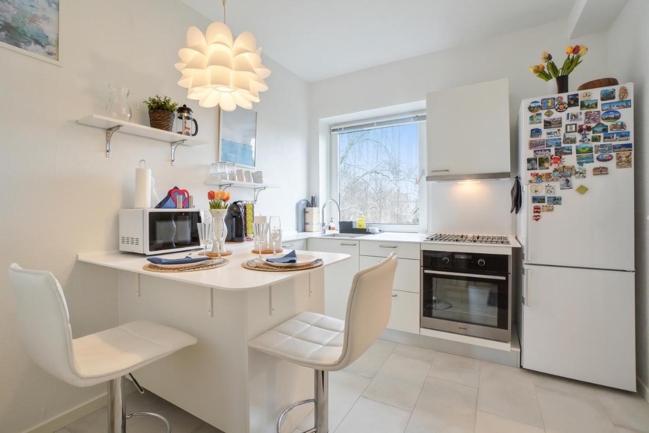 Appartement Cosy Apt. In Near Airport- Metro-beach.